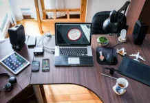 User-Friendly Gadgets for Everyday Convenience A modern flat lay of user-friendly gadgets