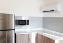Trusted Vissani Appliances: Expert Fridge, Microwave & AC Guide Modern kitchen with a Vissani Appliances