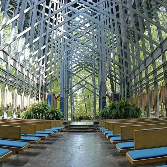 Beautiful Thorncrown Chapel wedding setting surrounded by the Ozark woodland in Arkansas